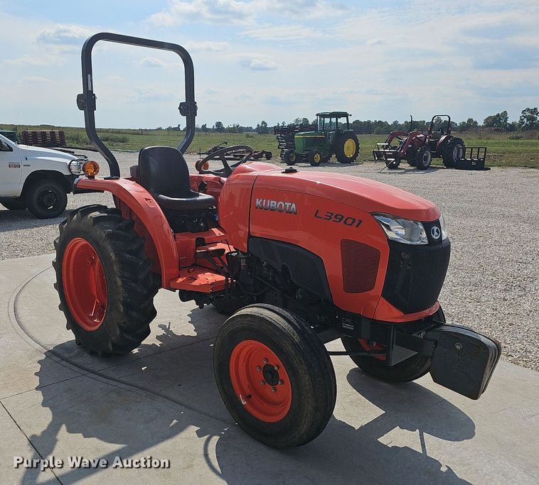 image for item OG9432 Kubota L3901  tractor