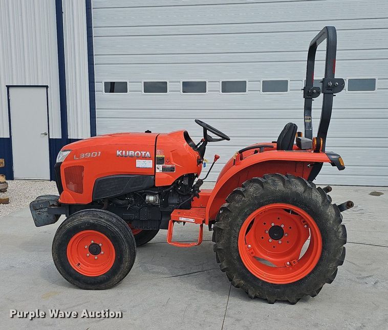 image for item OG9432 Kubota L3901  tractor