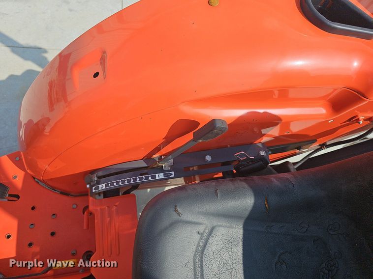 image for item OG9432 Kubota L3901  tractor