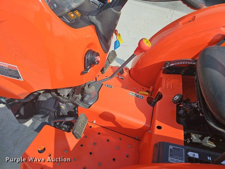 image for item OG9432 Kubota L3901  tractor