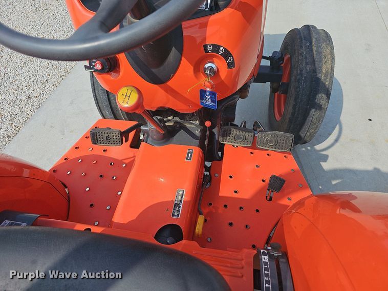 image for item OG9432 Kubota L3901  tractor