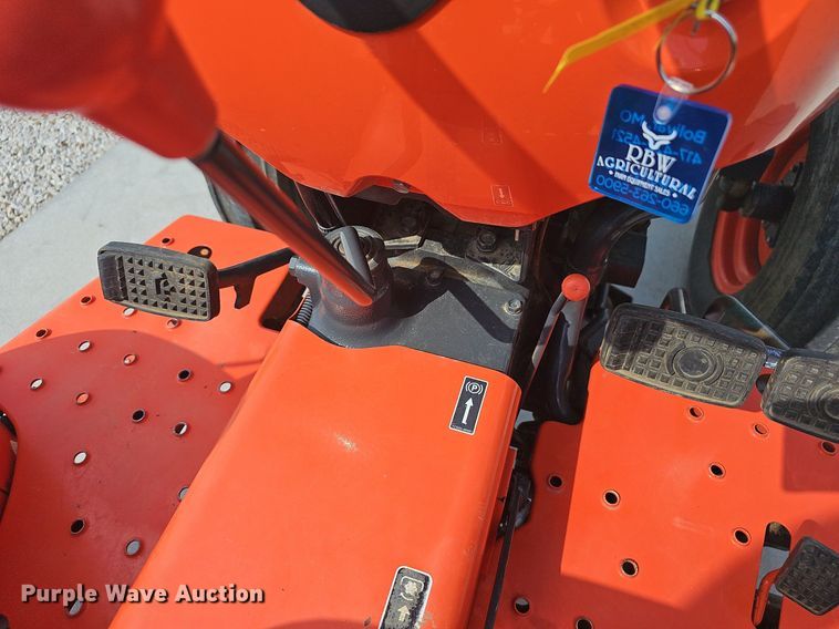 image for item OG9432 Kubota L3901  tractor