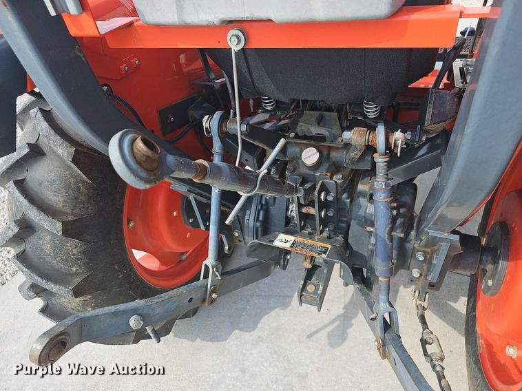 image for item OG9432 Kubota L3901  tractor