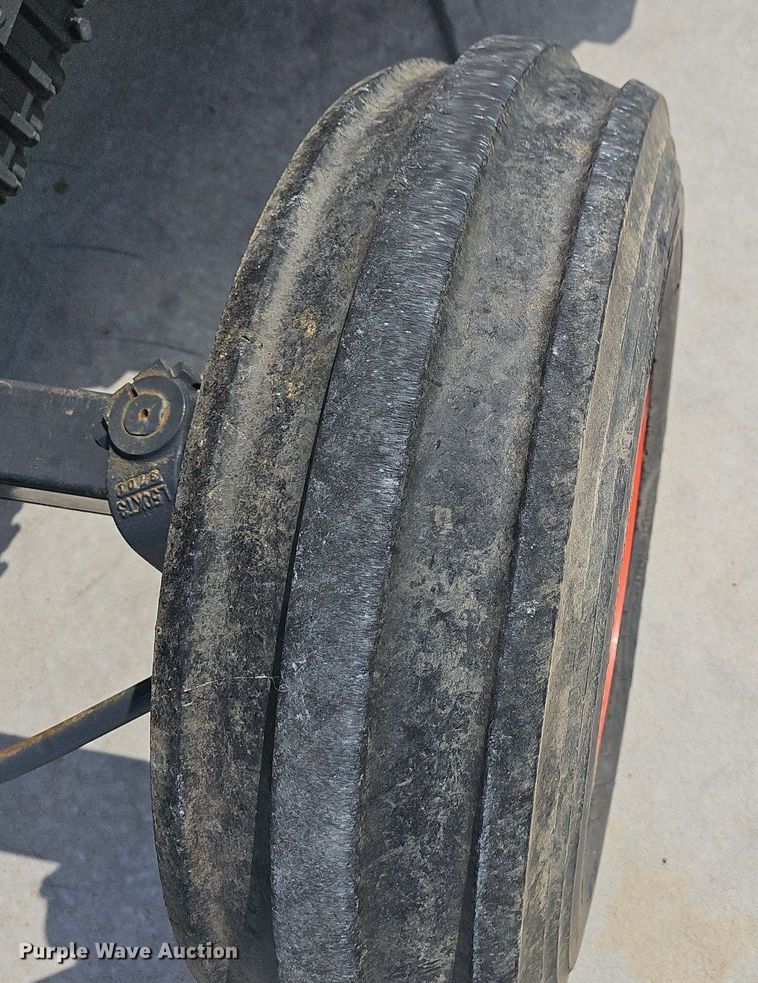 image for item OG9432 Kubota L3901  tractor