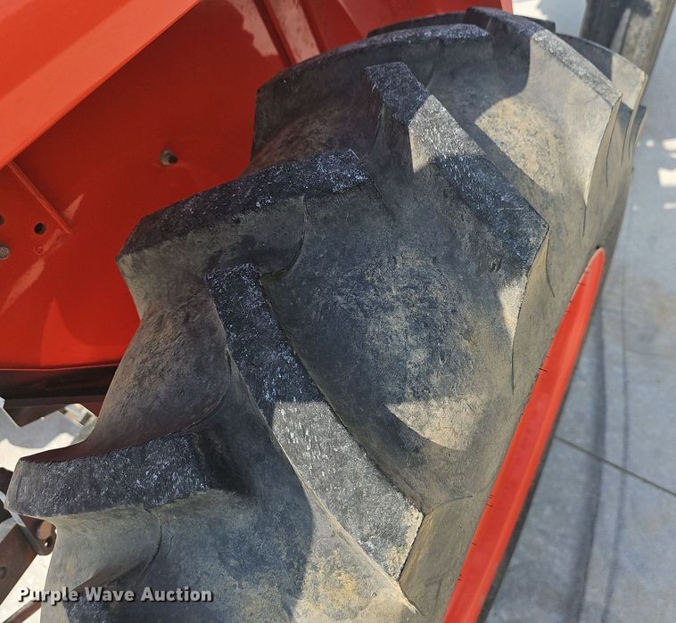 image for item OG9432 Kubota L3901  tractor