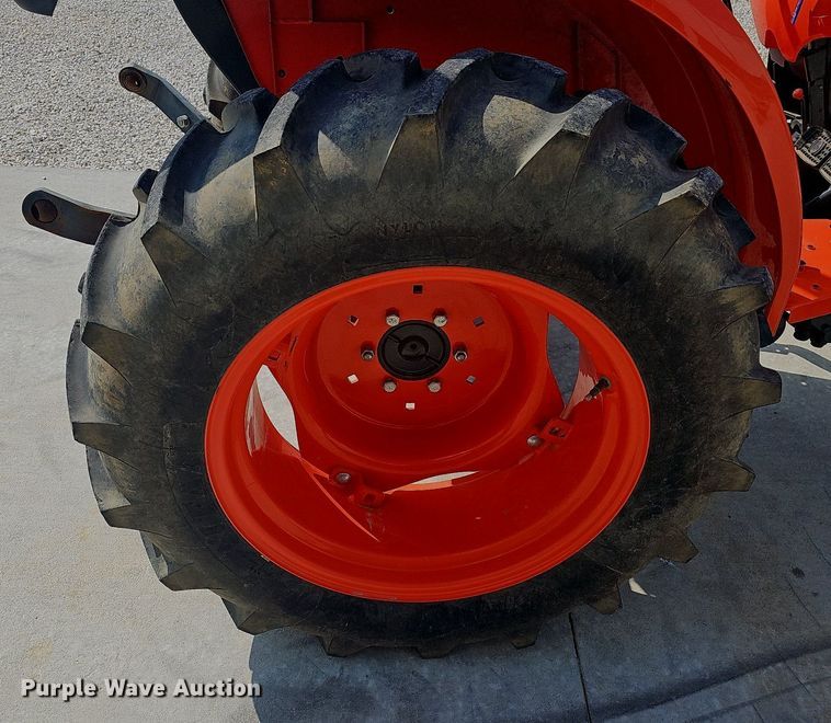 image for item OG9432 Kubota L3901  tractor