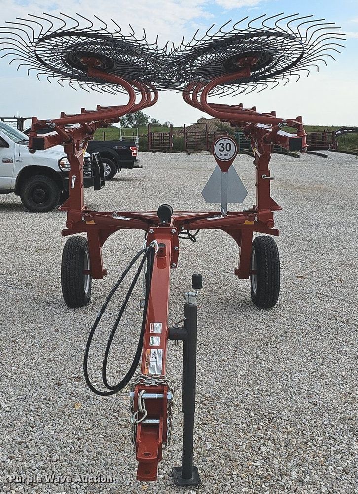 image for item OG9433 Rhino VR8  hay rake