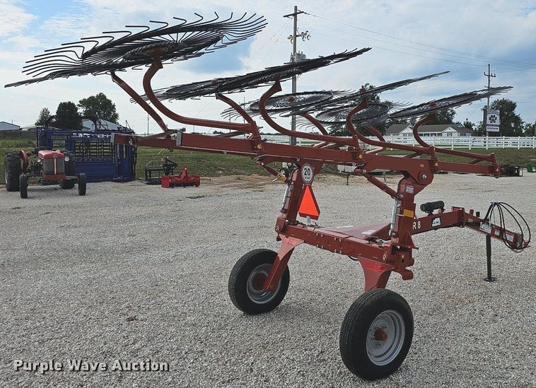 image for item OG9433 Rhino VR8  hay rake