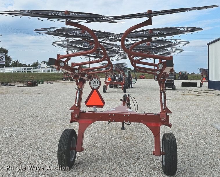 image for item OG9433 Rhino VR8  hay rake