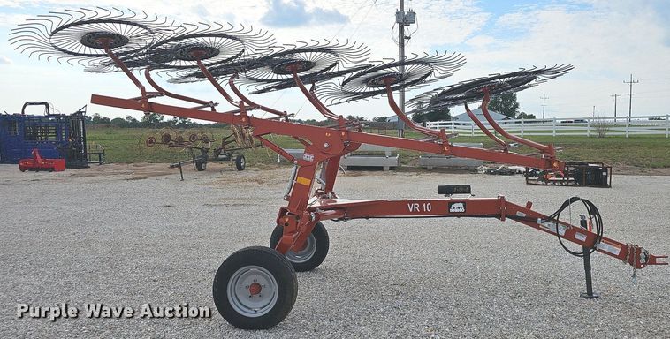 image for item OG9434 Rhino VR10  hay rake