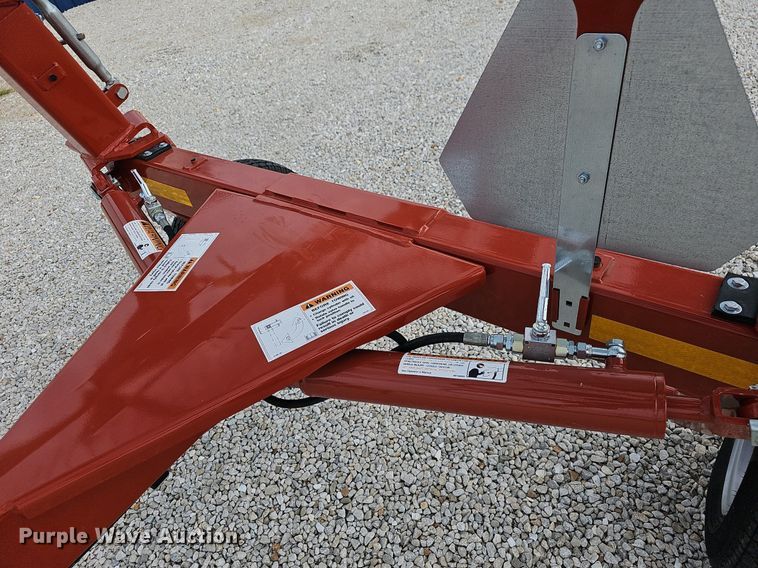 image for item OG9434 Rhino VR10  hay rake