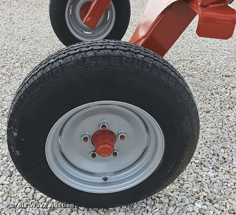 image for item OG9434 Rhino VR10  hay rake