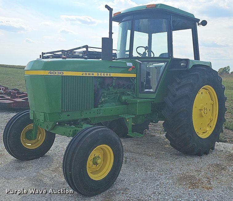 image for item OG9436 1974 John Deere 4030  tractor