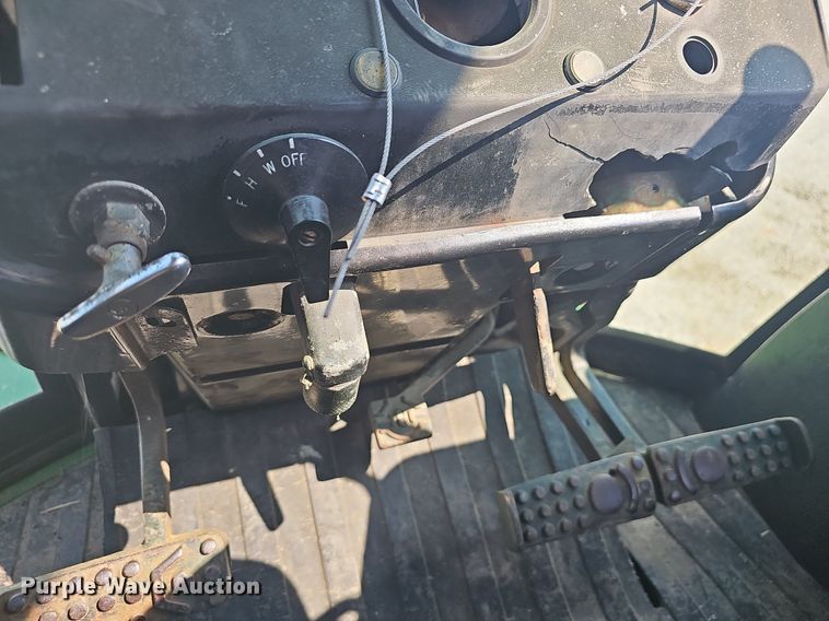 image for item OG9436 1974 John Deere 4030  tractor