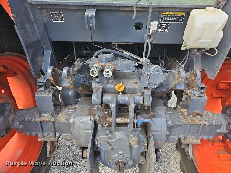 image for item OG9438 Kubota M108S  MFWD tractor