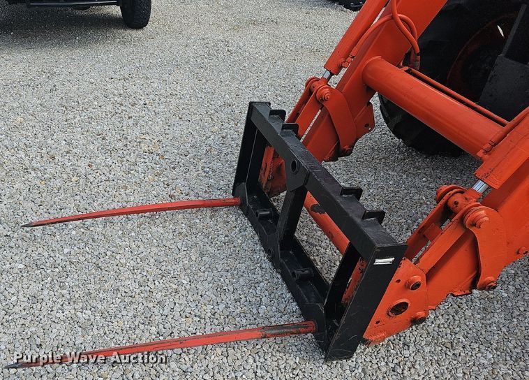 image for item OG9438 Kubota M108S  MFWD tractor