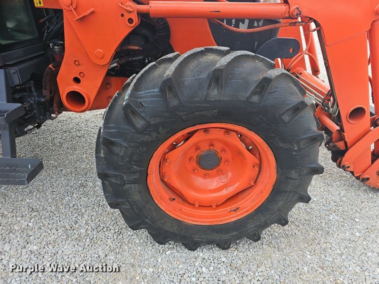 image for item OG9438 Kubota M108S  MFWD tractor
