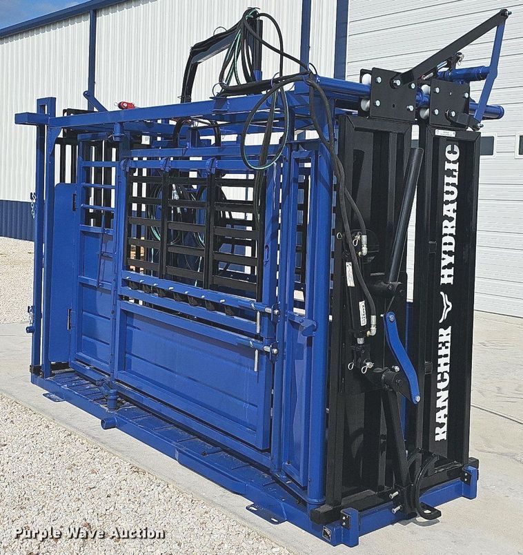 image for item OG9439 The Rancher Hydraulic Livestock Chute  unused