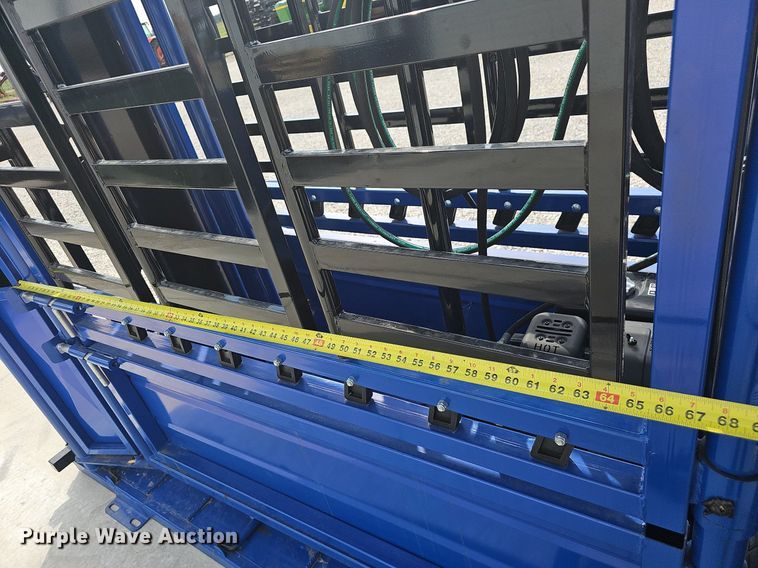 image for item OG9439 The Rancher Hydraulic Livestock Chute  unused