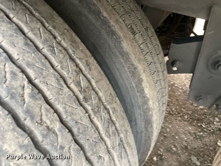 image for item NY9844 2012 Wabash  dry van trailer