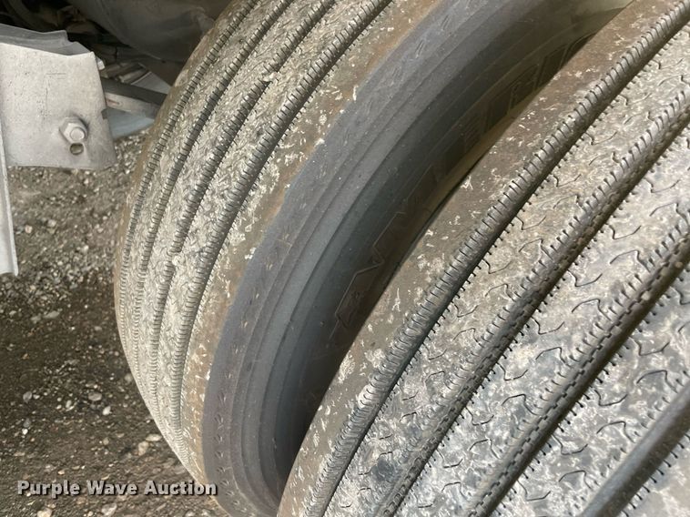 image for item NY9844 2012 Wabash  dry van trailer