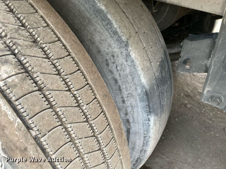 image for item NY9845 2010 Wabash  dry van trailer