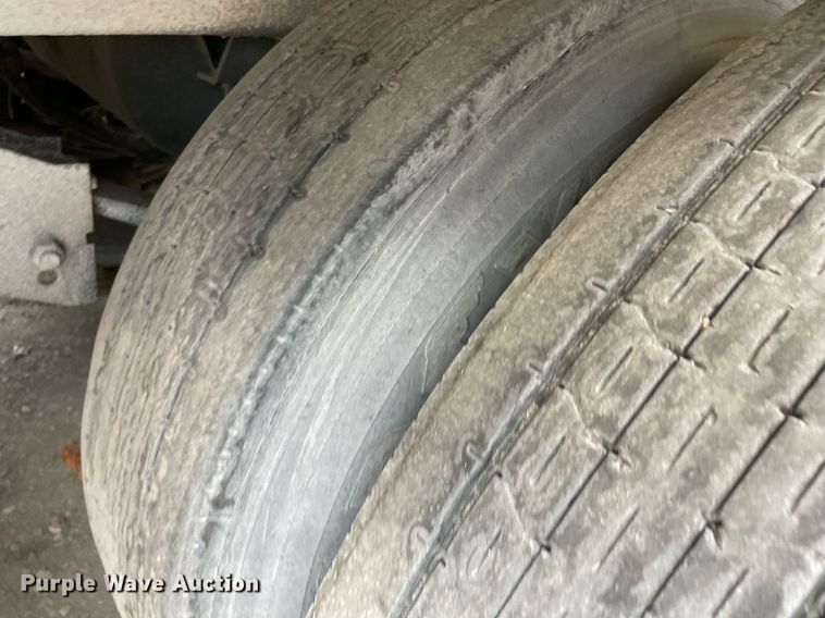 image for item NY9845 2010 Wabash  dry van trailer