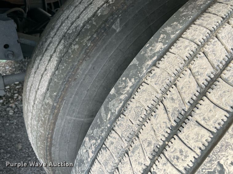 image for item NY9846 2010 Wabash  dry van trailer