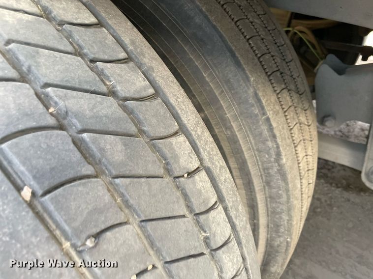 image for item NY9847 2009 Wabash  dry van trailer