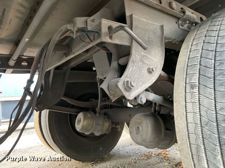 image for item NY9849 2012 Wabash  dry van trailer