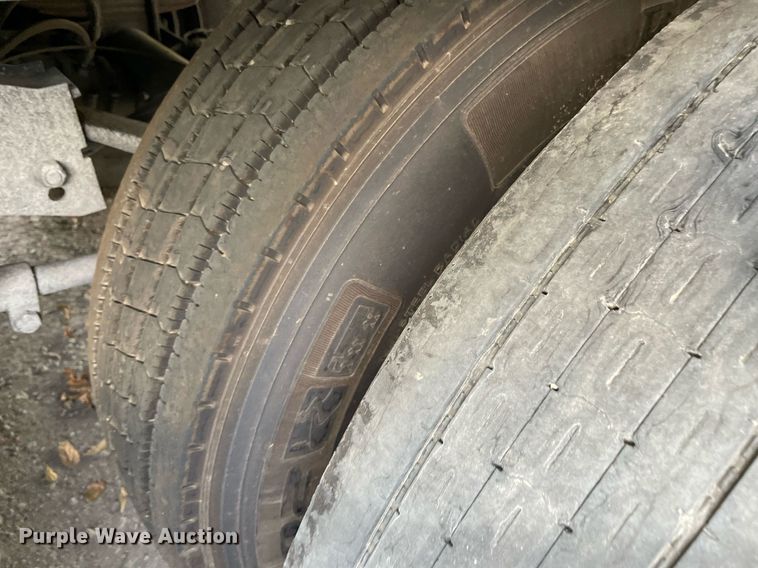 image for item NY9849 2012 Wabash  dry van trailer