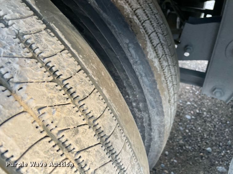 image for item NY9850 2010 Wabash  dry van trailer