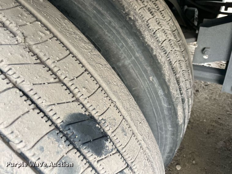 image for item NY9853 2012 Wabash  dry van trailer