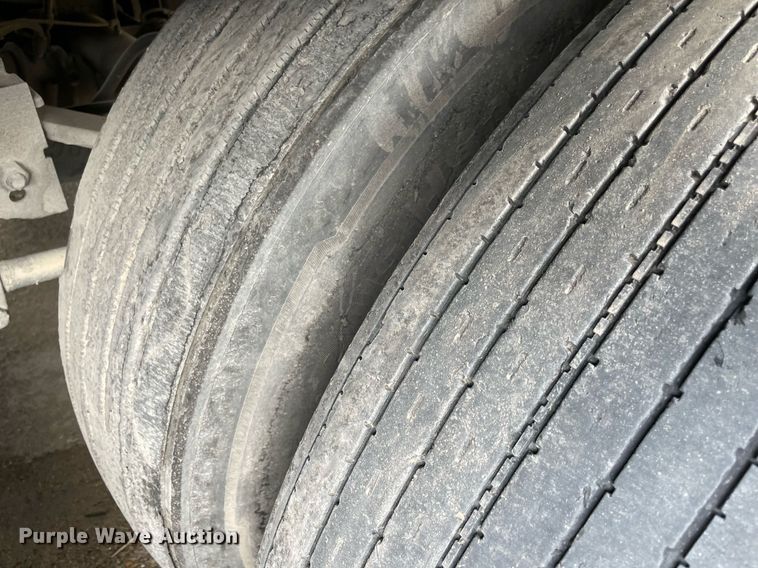 image for item NY9854 2010 Wabash  dry van trailer