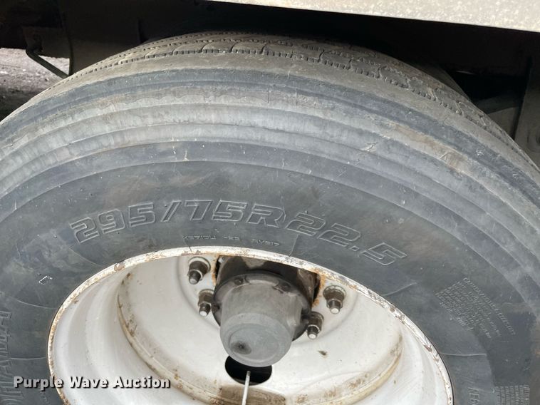 image for item NY9854 2010 Wabash  dry van trailer