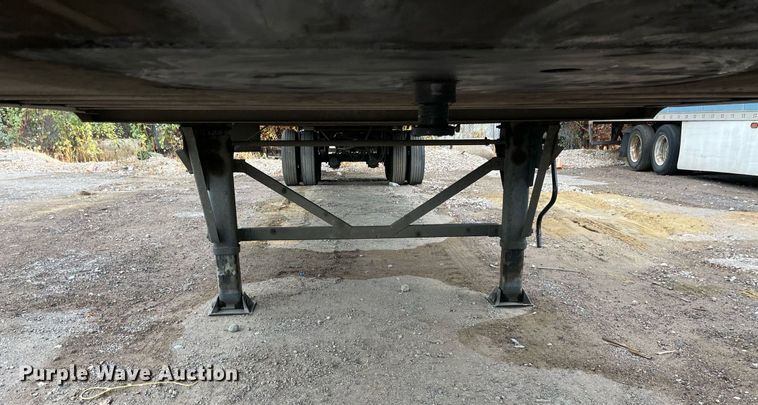 image for item NY9856 2010 Wabash  dry van trailer