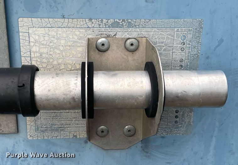 image for item NY9856 2010 Wabash  dry van trailer