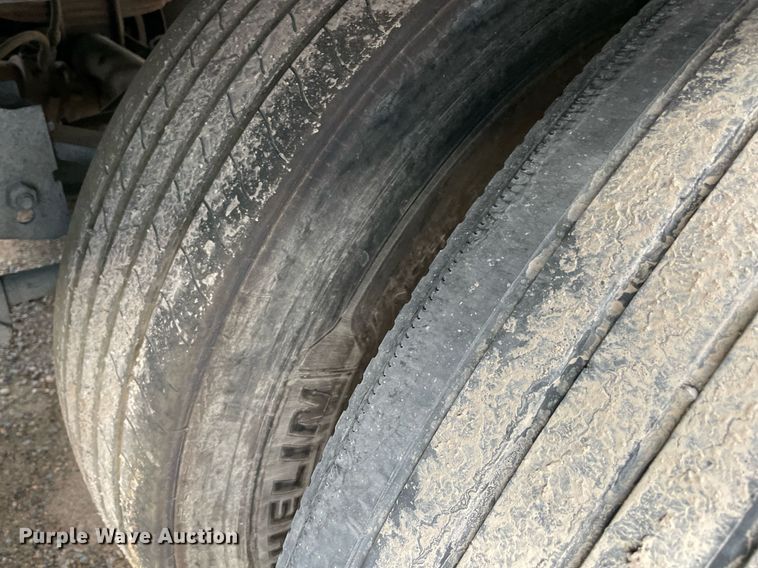 image for item NY9857 2010 Wabash  dry van trailer