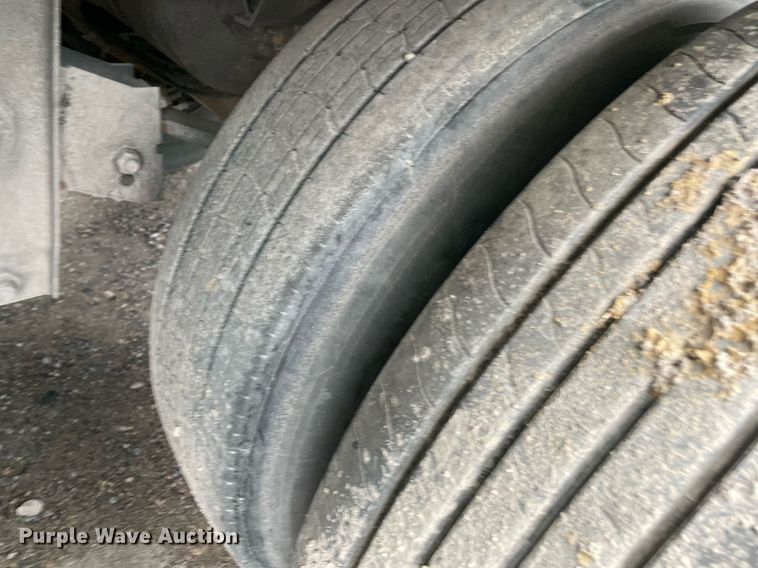 image for item NY9857 2010 Wabash  dry van trailer