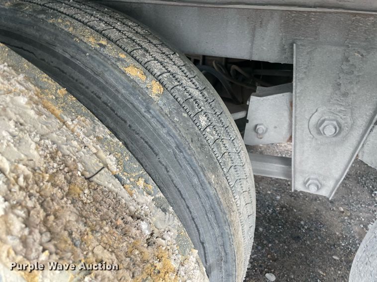 image for item NY9857 2010 Wabash  dry van trailer