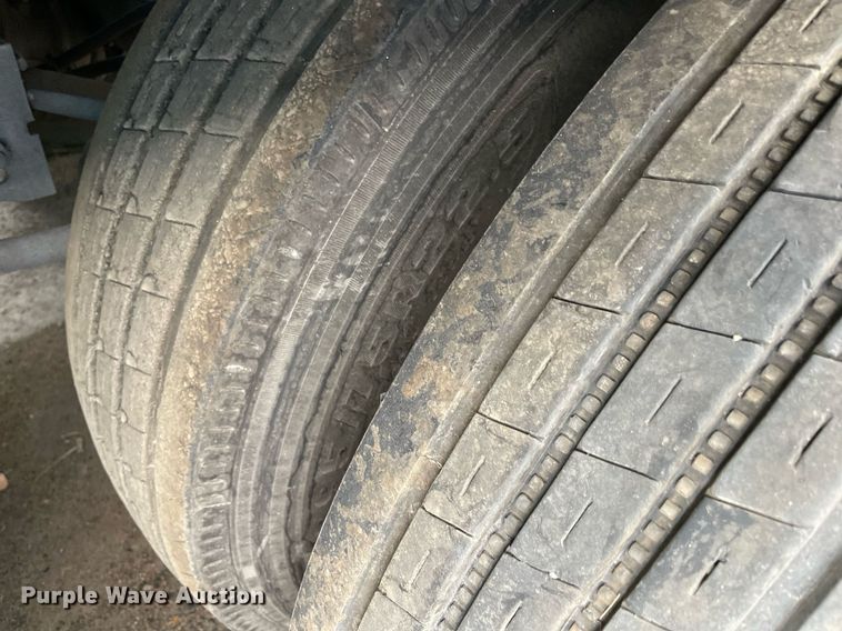 image for item NY9858 2010 Wabash  dry van trailer