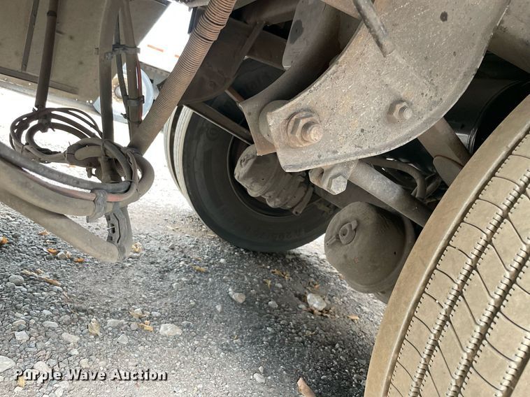 image for item NY9860 2010 Wabash  dry van trailer