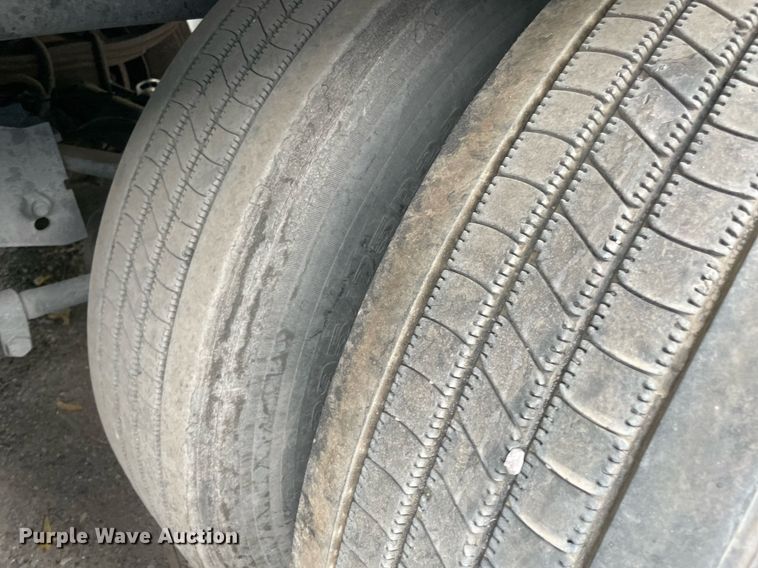 image for item NY9860 2010 Wabash  dry van trailer