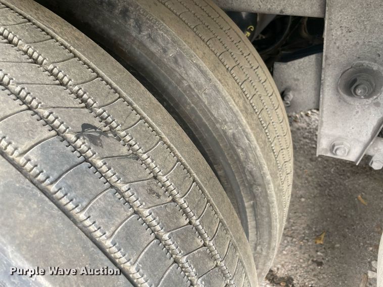 image for item NY9860 2010 Wabash  dry van trailer