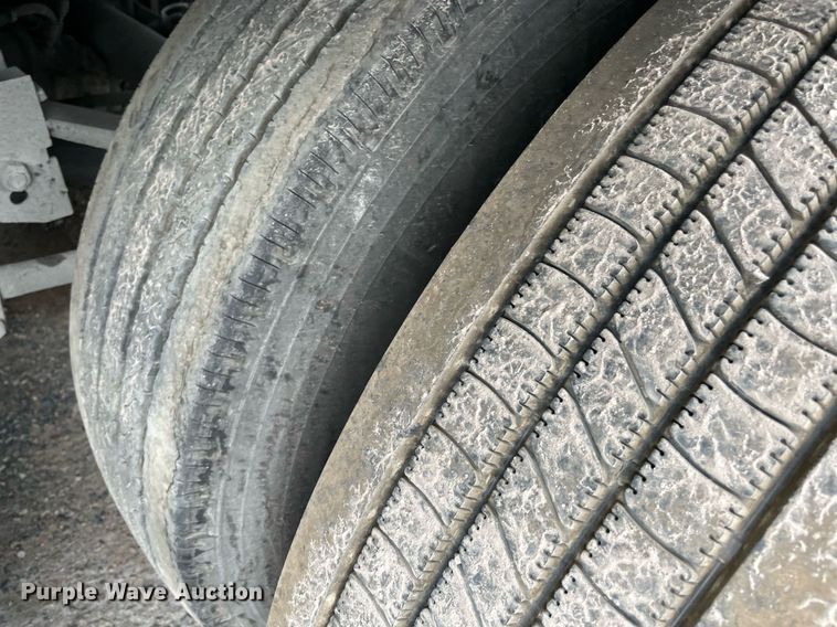 image for item NY9861 2010 Wabash  dry van trailer