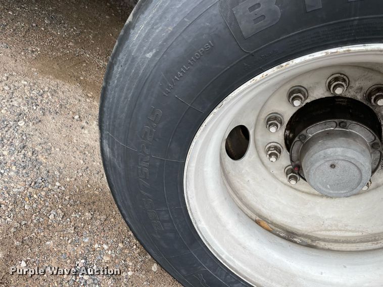 image for item NY9861 2010 Wabash  dry van trailer