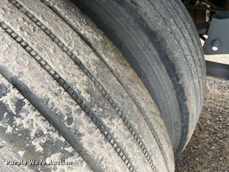 image for item NY9861 2010 Wabash  dry van trailer