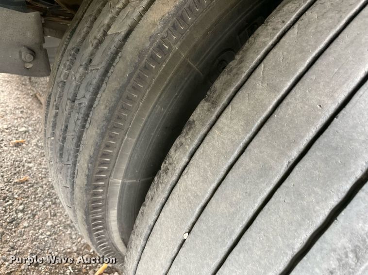 image for item NY9862 2010 Wabash  dry van trailer