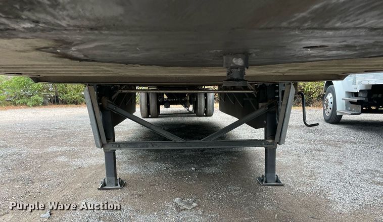 image for item NY9863 2010 Wabash  dry van trailer