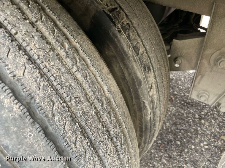 image for item NY9863 2010 Wabash  dry van trailer